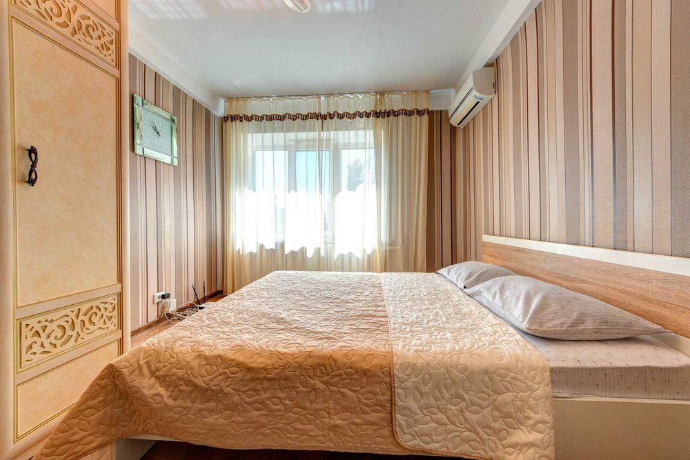 Посуточно апартаменты (2ком) Майдан Независимости 5 минут