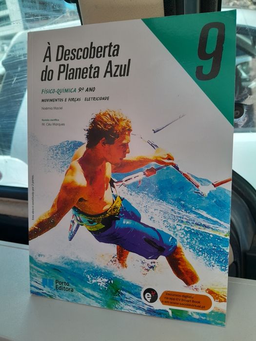 Livros escolares em ótimo estado.