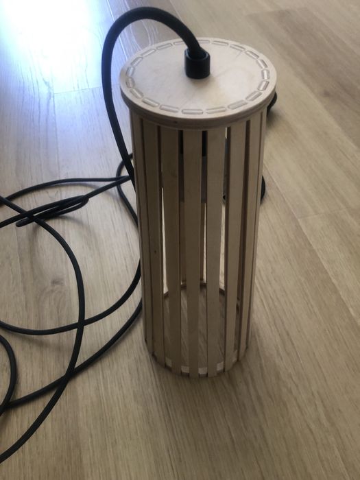 Nowa lampa wisząca drewniana