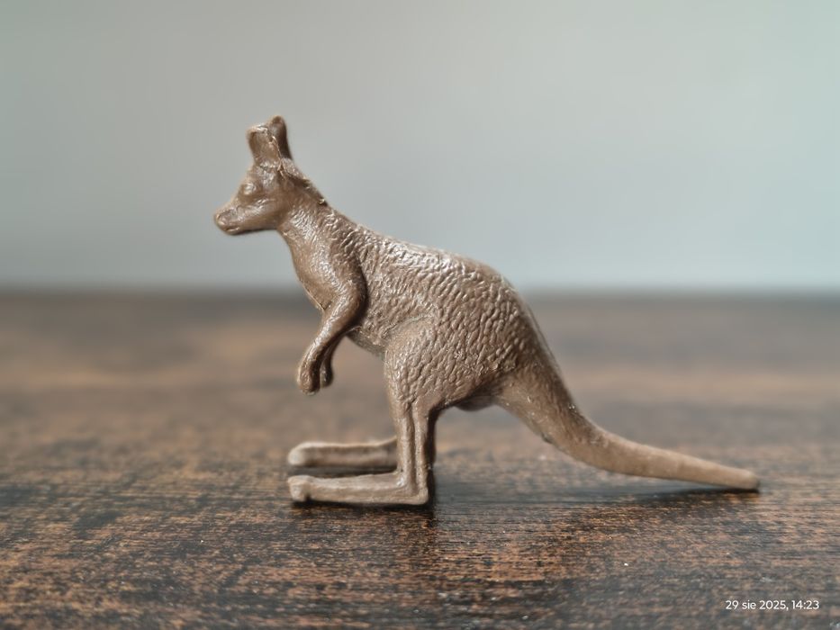 Kangur figurka z czasów PRL