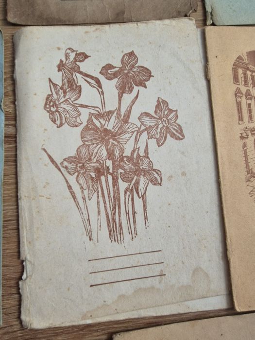 Okładki po zeszytach PRL