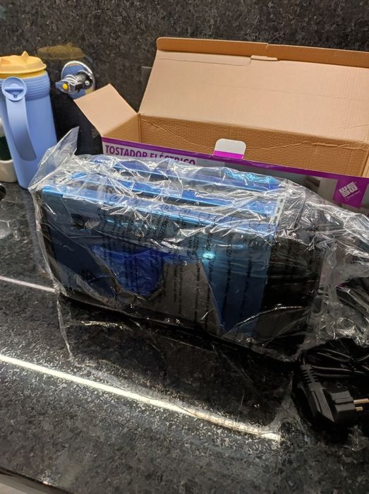 Torradeira elétrica (nova)