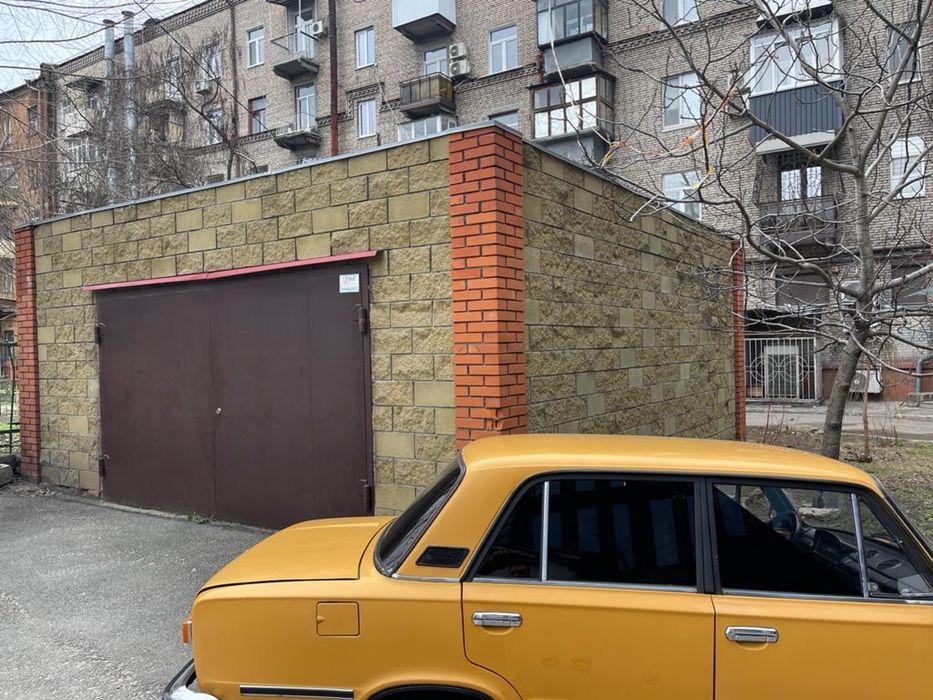 Гараж на 2 машини вул. Яворницького 46 Власник