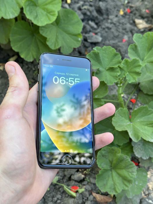 Iphone 8 64 gb.