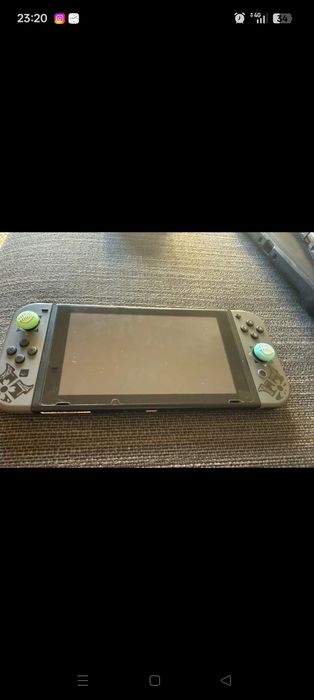 Nintendo Switch Edição Limitada Monster Hunter  + Comando