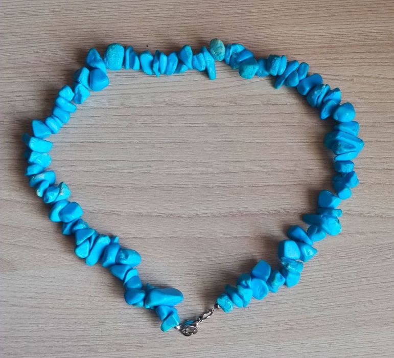 Бусы из натурального камня ( бирюза)