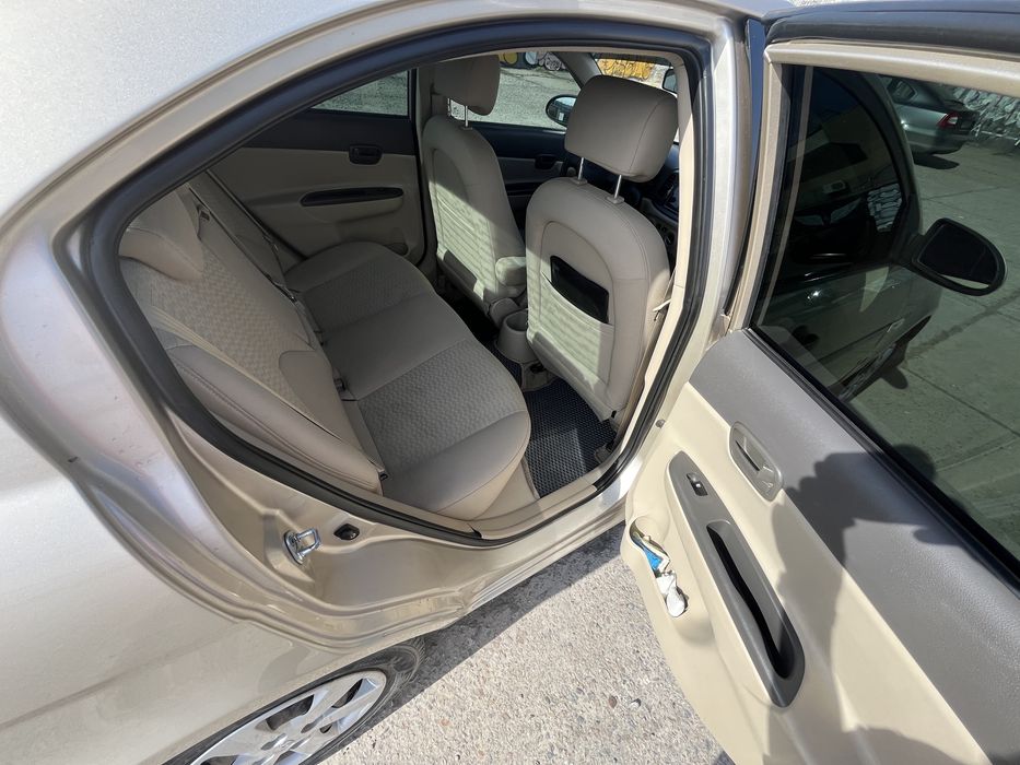Hyundai accent 2009 рік