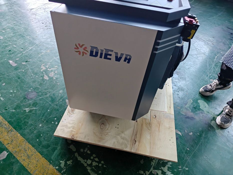 Апарат лазерного очищення 2000W