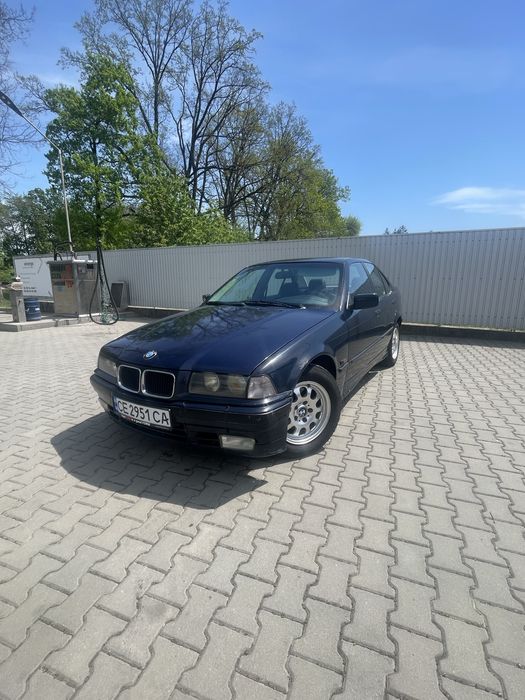 Продам BMW e36 1.8 бенз