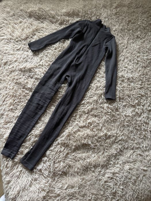 Сірий комбінезон в рубчик PLT