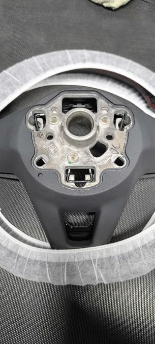 Volante VW Golf 8 GTI c/ patilhas