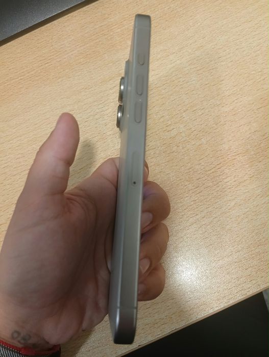 iPhone 16 Pro Max 256GB – Impecável