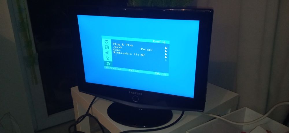 Samsung telewizor monitor 19"