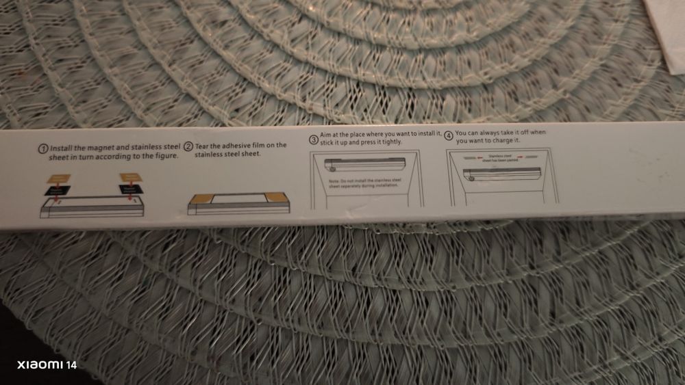 Lampa LED z czujnikiem r. //  Motion Sensor Light LED warm white,USB-C