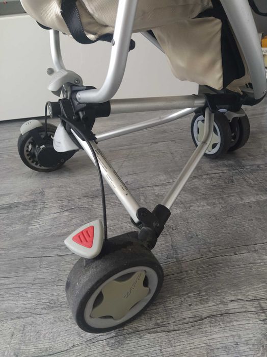 Wózek spacerowy parasolka trójkołowy Quinny ZAPP beżowy + travelbag