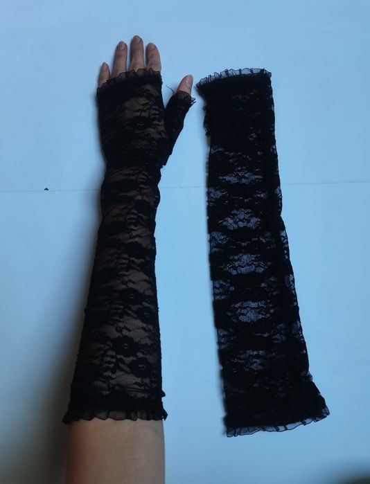 Długie koronkowe rękawiczki bez palców, z falbanką - gothic, vintage