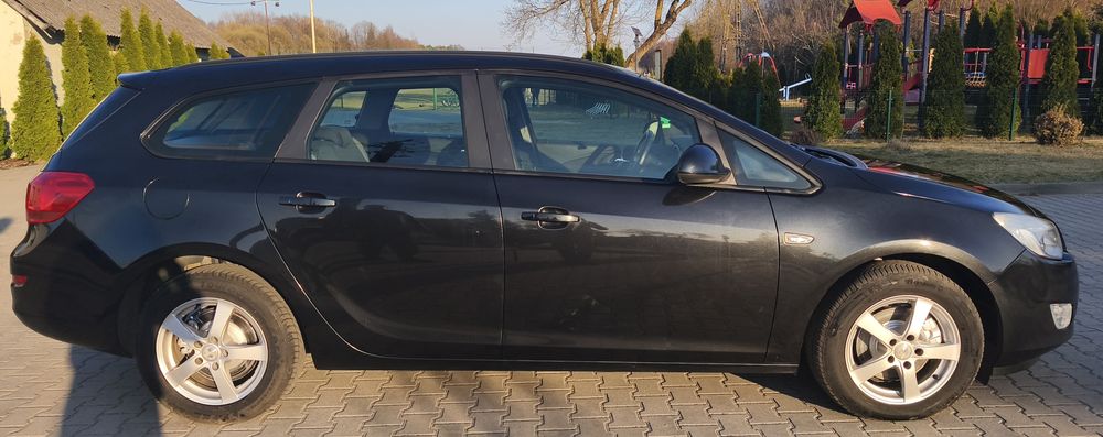 Opel Astra J 1.7 CDTI Navi Klima Alu!
