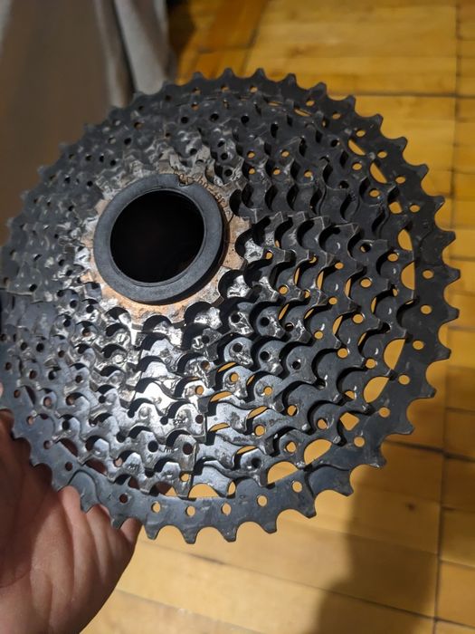 Кассети 10 швидкостей Shimano m4100 та Sun Race
