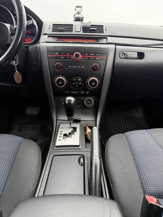 Mazda 3, 1.6 бензин, акпп