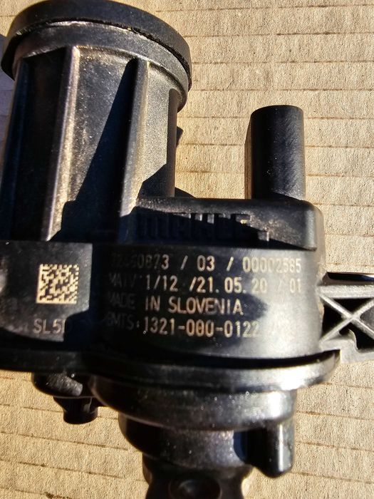 Zawór Opel Insignia B 2.0 CDTI Kod Silnika LSQ