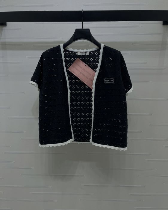 Miu Miu kardigan damski dzianinowy krótki ażurowy elegancki