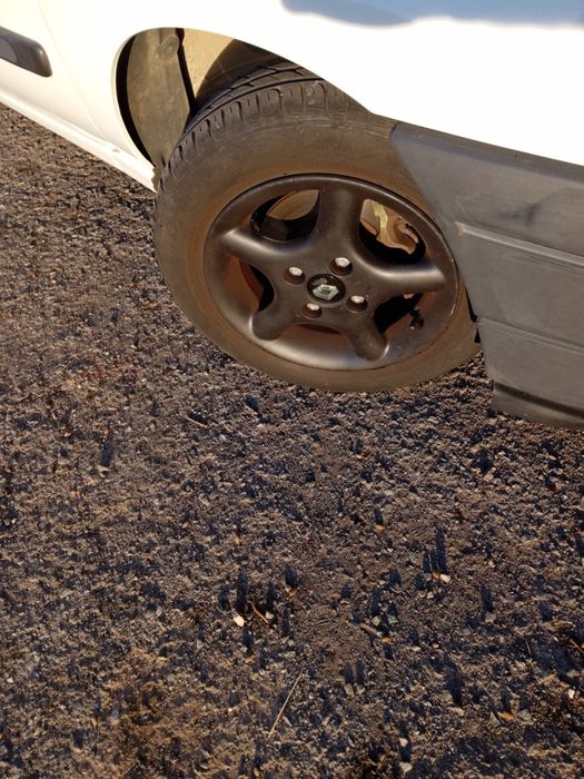 Renault Clio 1.2 beeboop5226085554336768010