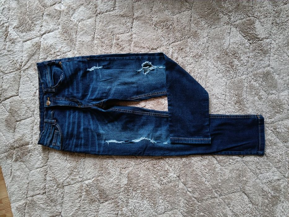 Jeansy wycierane