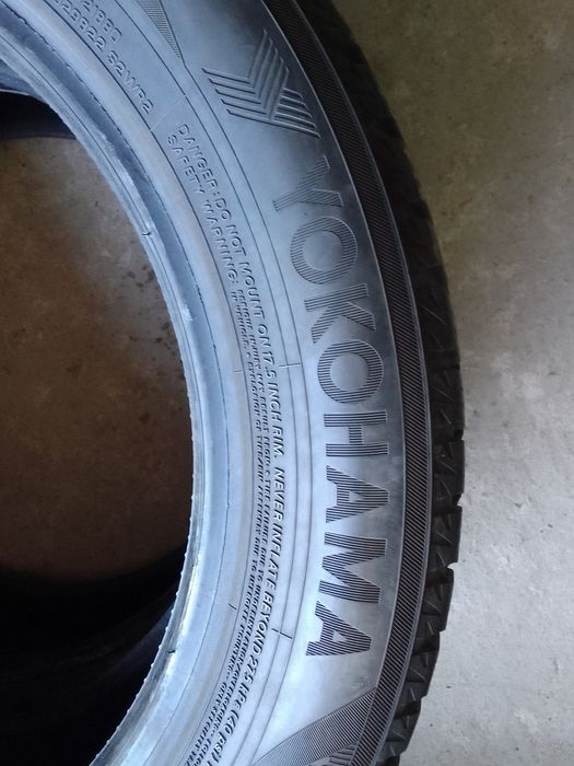 Cena za 2 Opony zimowe 215/55r17 YOKOHAMA 2023r