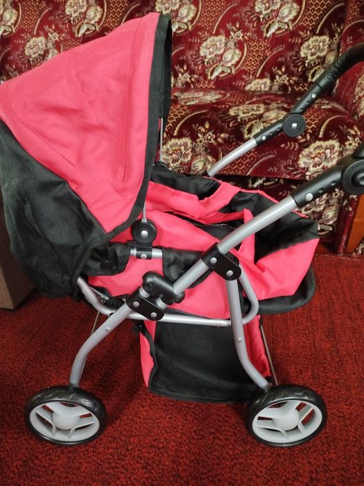 Дитяча коляска для ляльок