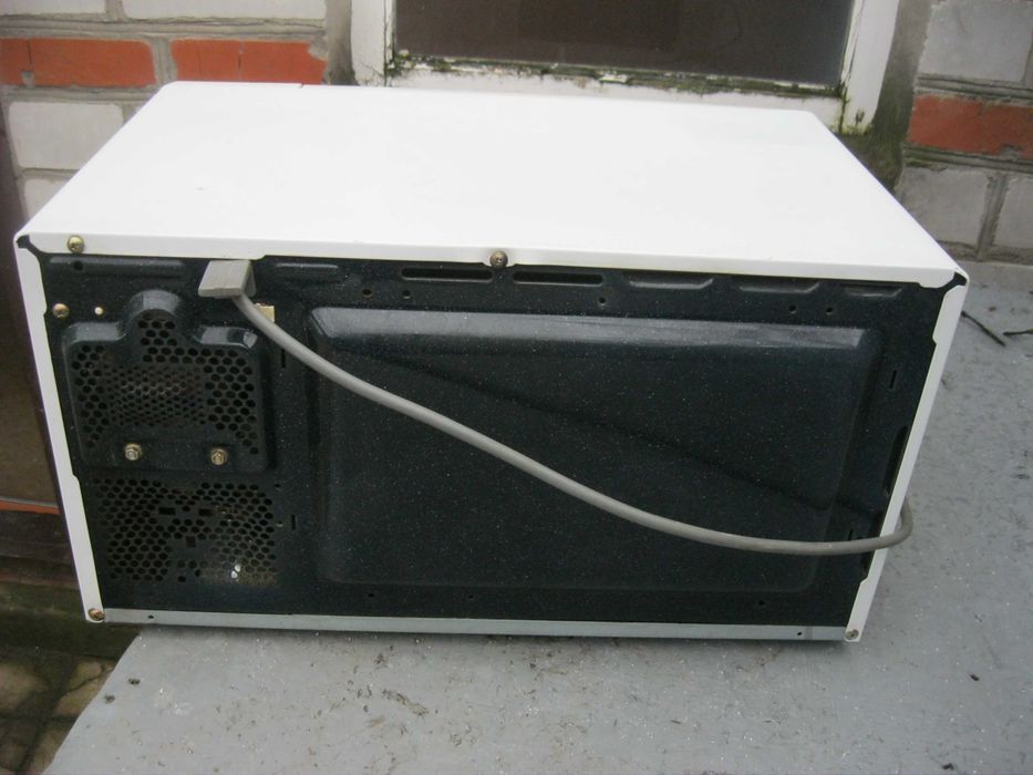 Продам микроволновку Samsung  c грилем