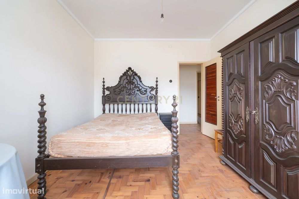 Venda | Apartamento T3+1 com garagem na Rua Verde Pinho em Coimbra