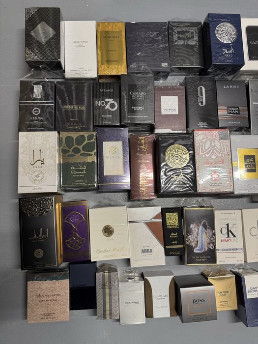 Puste pudełka 80 sztuk po perfumach i kosmetykach