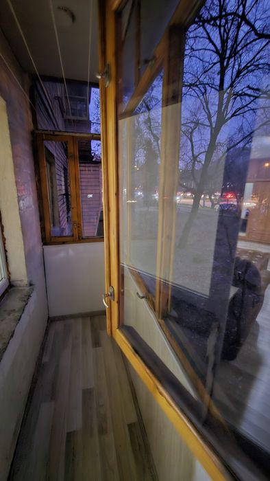 1-на кв у центрі р-н  5-ої лікарні, Варус,Атб, вул.Перемоги/Яценко 3/5