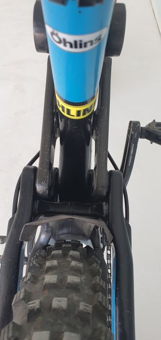 Bicicleta downhill