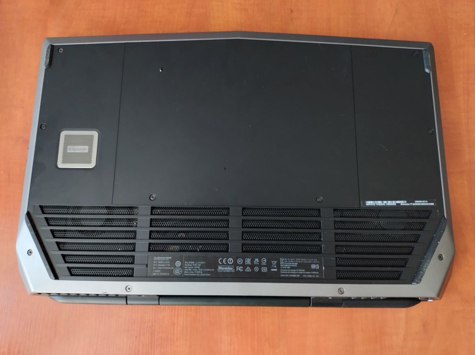 Laptop Gamingowy Alienware R3 17"