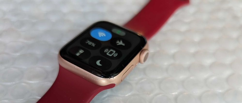 доступні дешево без блокувань Apple Watch 6 40 Gold  85%