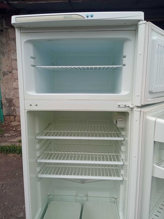 Холодильник STINOL 242Q.002 (не выключается компрессор)