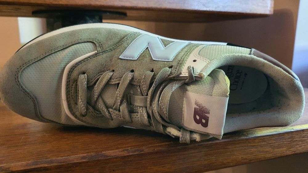 New Balance 46,5 - 30 cm.