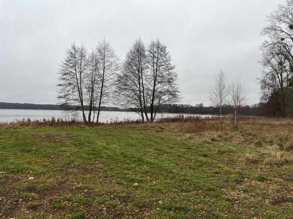 Działka z linią brzegową