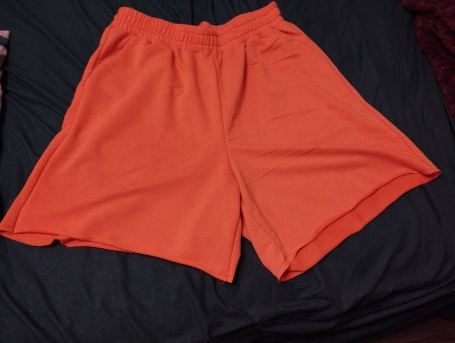 Продам гарні шортики