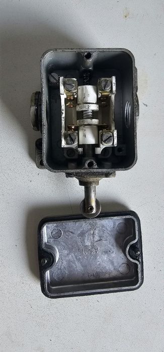 Łącznik krańcowy Fael 6A 500V