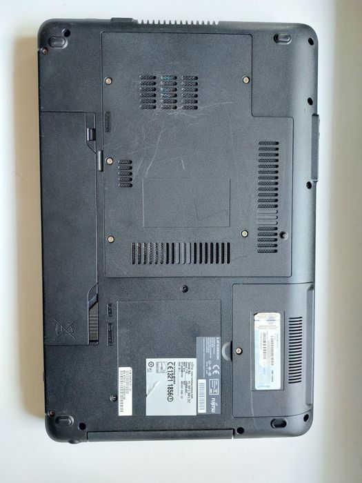 Ноутбук Fujitsu 15.6"/i5/8gb/750gb