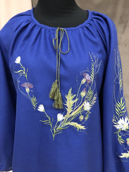 Жіноча вишиванка л-хл