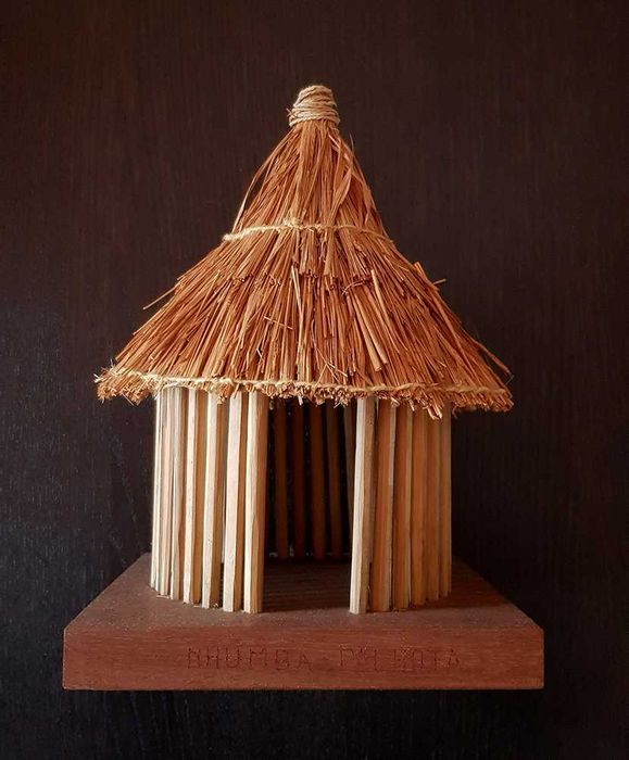 Miniatura de palhota (Moçambique)