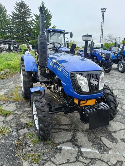 Мінітрактор Булат 244L повний привід, бічна КПП4+1