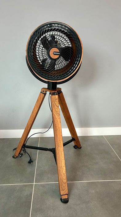 Wentylator podłogowy loftowy