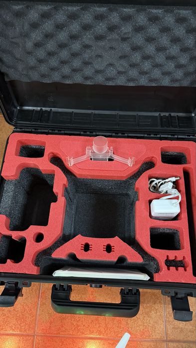DJI Phantom 4 – Excelente Estado | Pronto a Voar