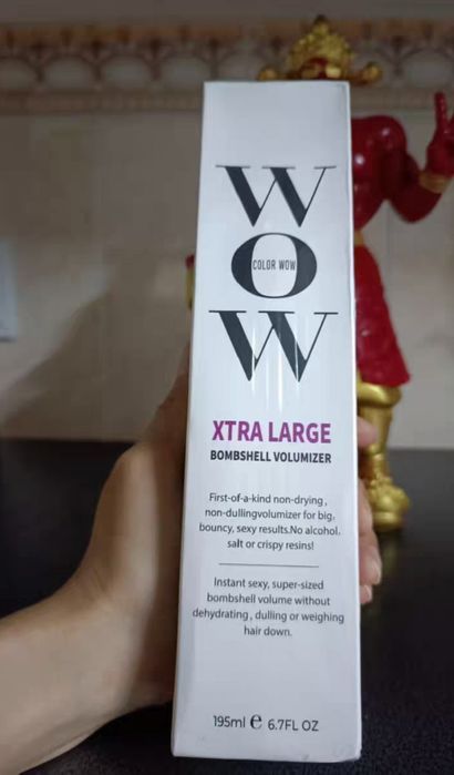 Пінка для укладання і надання об'єму волоссю
Color Wow Xtra Large Bomb