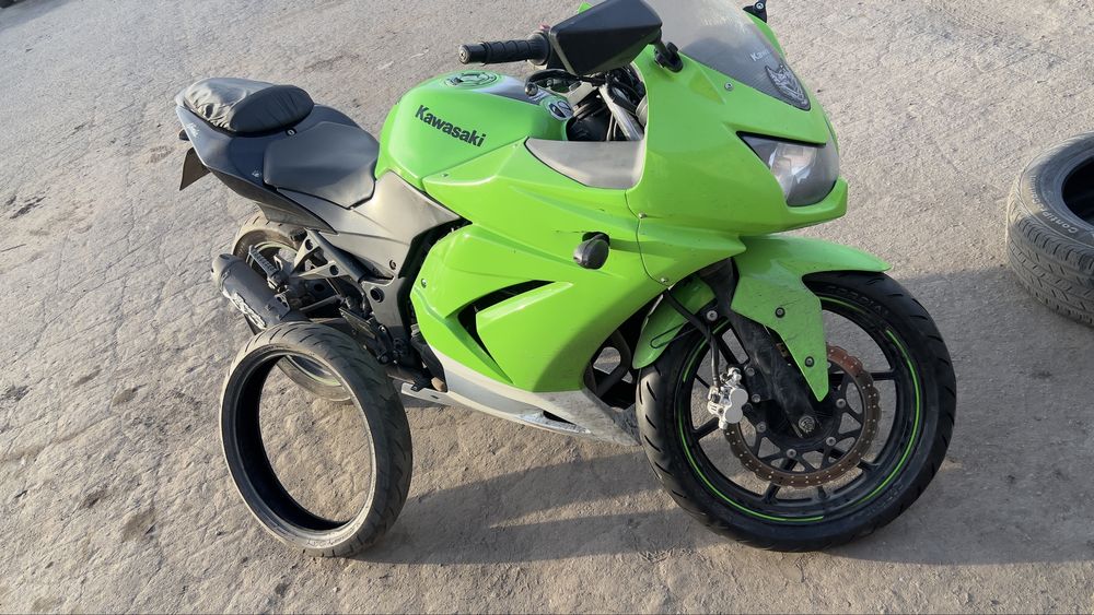 Kawasaki ninja ex250r 2010