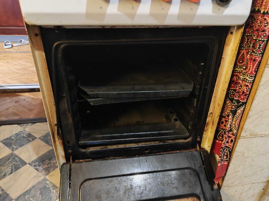 Продам газову плиту б/в.